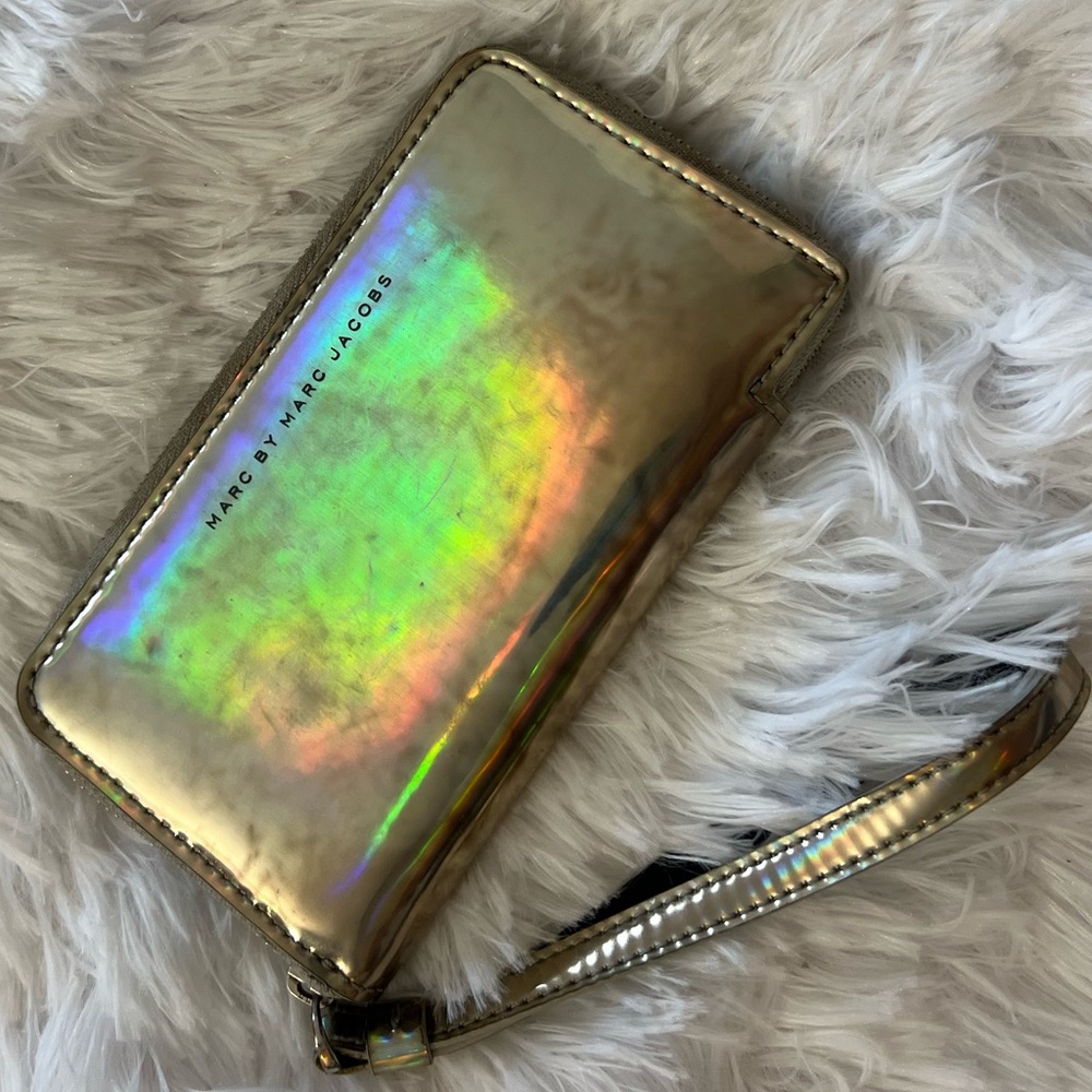 Marc Jacobs Holographic Wallet - Picture 2 of 6